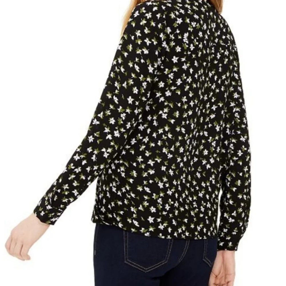 Michael Kors size small women's Lilies‎ floral surplice top / blouse - Picture 8 of 9